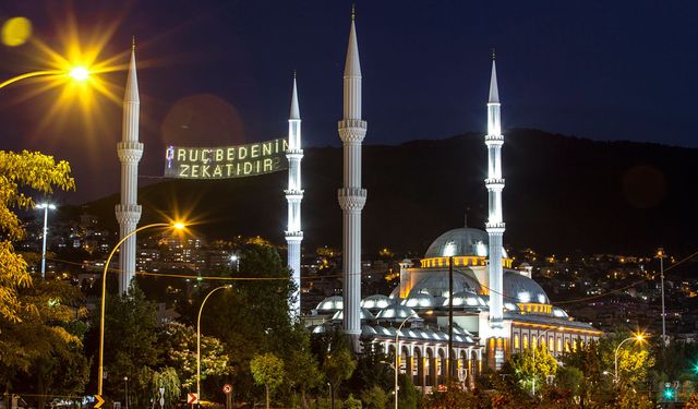Bursa'da ilk sahur kaçta olacak? Akşam ezanı kaçta okunacak?