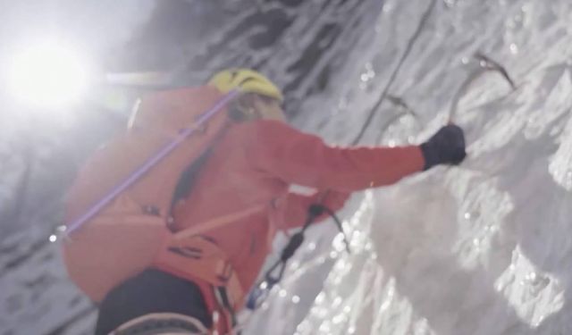 Nepal, Everest'e tırmanış için 7 bin metre deneyimi şartı getiriyor