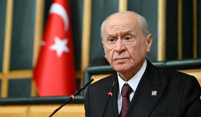 Bahçeli’den CHP’nin kürsü eylemine sert tepki