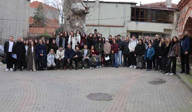 Genç mimarlar özel proje için Bursa'da