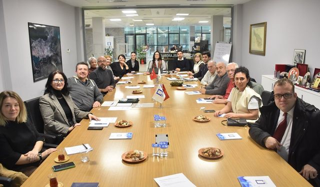 Bursa'da mimarlar, yapı denetim sistemi sorunlarını masaya yatırdı