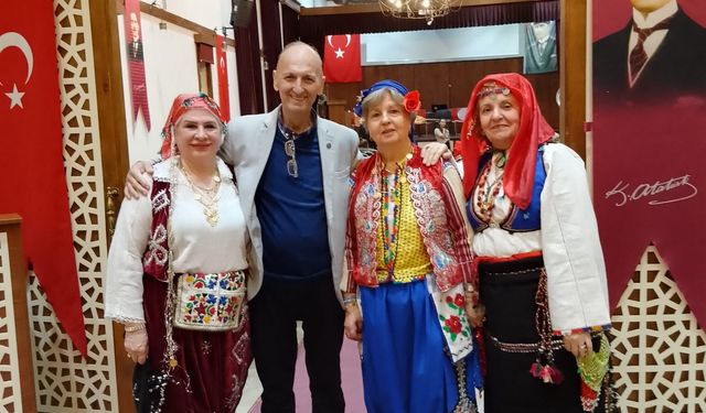 Bandırmada gençleşen türküler rüzgarı