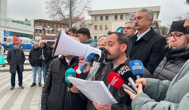 “Gazetecilik suç değildir” Bursa’dan yükseldi: İsmail Arı’ya özgürlük çağrısı