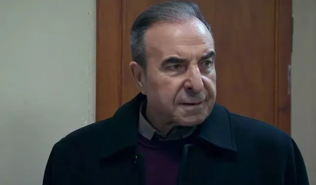 Arka Sokaklar'ın Rıza Baba'sı hastaneye kaldırıldı!