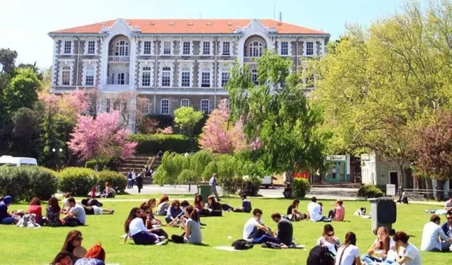 Üniversite yaşı 15'e inebilir