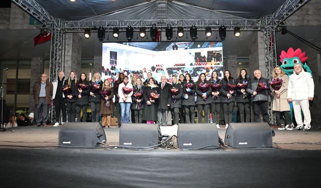 Nilüfer’in Sultanları 8 Mart’ta taraftarıyla buluştu