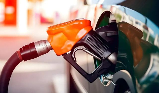Benzin ve motorine indirim geldi