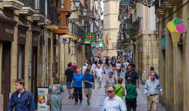 Savaş korkusu tatil rotalarını değiştirdi