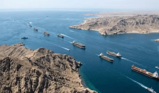 İran: "İşgalcilerle bağlantılı hiçbir gemi Hürmüz Boğazı'ndan geçemez"