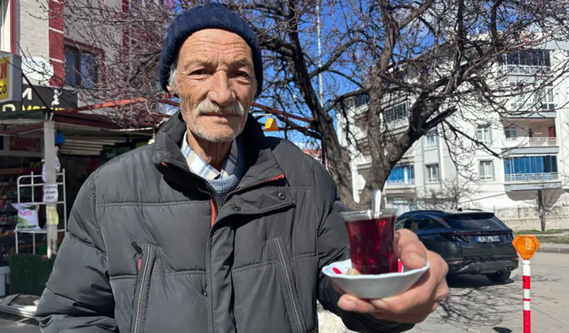 Komaya girdi hayatı kabusa döndü: 34 yıldır ağzına su süremiyor