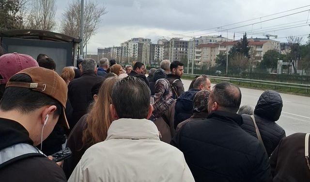 Bursa'da metro seferleri durdu
