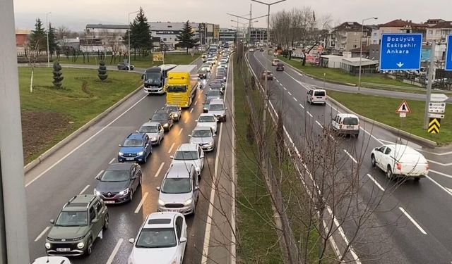 İnegöl’de trafik durma noktasına geldi