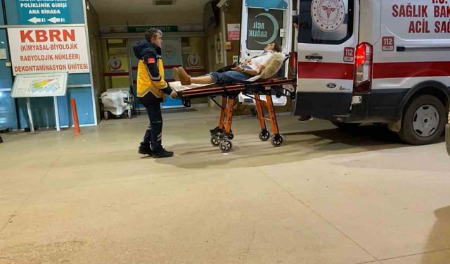 2 otomobilin çarpıştığı kazada 1 kişi yaralandı