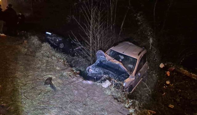 Aşırı yağış kazayı beraberinde getirdi: 6 kişi yaralandı