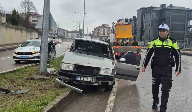 Aynı yolda 4 saat içerisinde 3 ayrı kaza: 5 yaralı