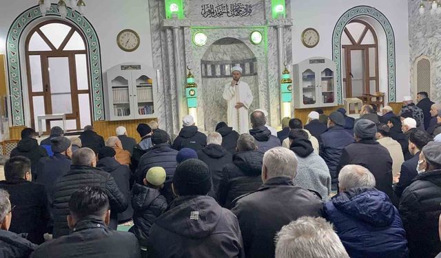 Bolu'da bayram namazı kılındı