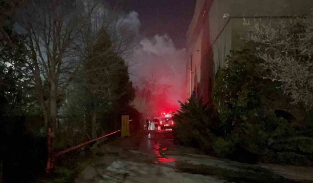 Çerkezköy'de fabrikada korkutan yangın kontrol altına alındı