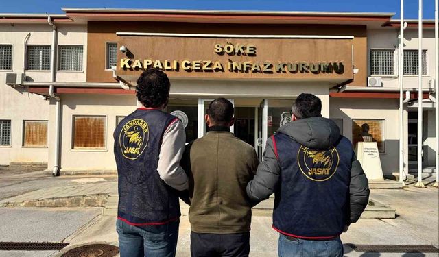 Çeşitli suçlardan aranan 3 kişi, jandarmadan kaçamadı