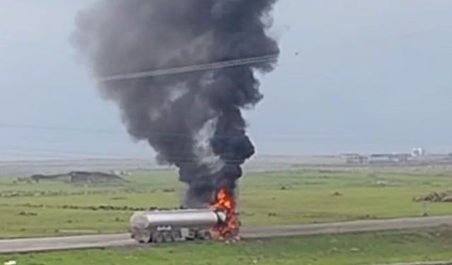 Cizre'de seyir halindeki tır alev topuna döndü