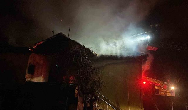 Erzincan'da ev yangını