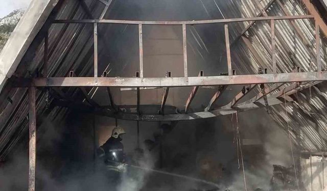 Fethiye'de bungalov ev yangını