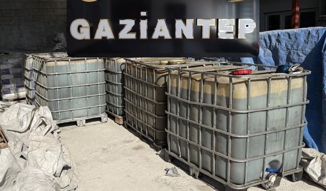 Gaziantep'te 7 bin litre gümrük kaçağı akaryakıt ele geçirildi