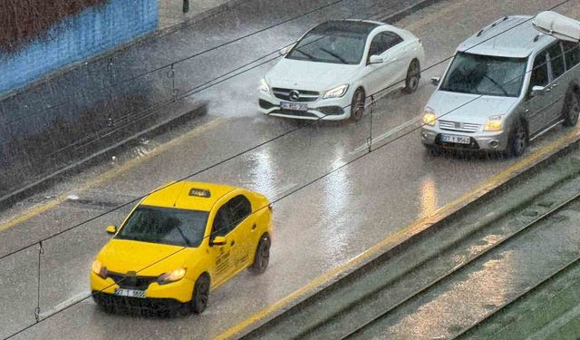 Gaziantep'te sağanak yağış etkili oldu