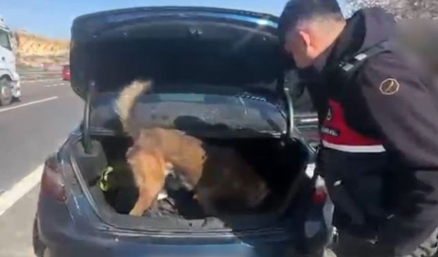 Gaziantep'te şüpheli araçta uyuşturucu ele geçirildi: 3 gözaltı