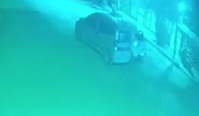 Gaziantep'teki cinayet anı kameraya yansıdı: Araçla yanaşarak ateş etti