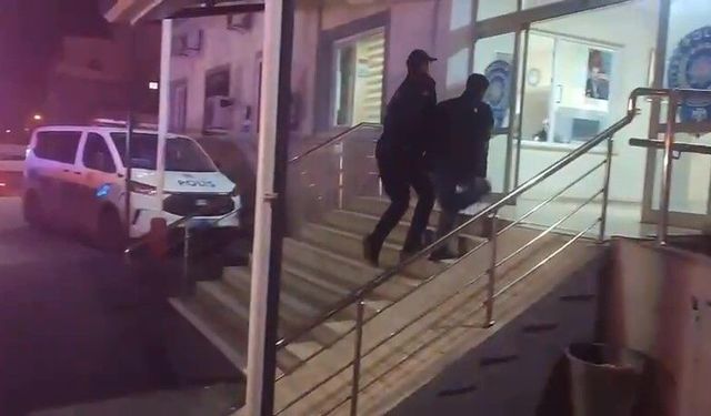 Hırsızlık suçundan 32 yıl hapis cezayla aranan hükümlü, çalıntı motosikletle dolaşırken yakalandı