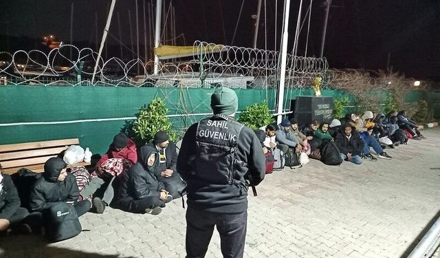 İzmir'de 28 düzensiz göçmen yakalandı