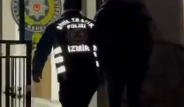 İzmir'de drift yaparken dükkana çarpan sürücü yakalandı