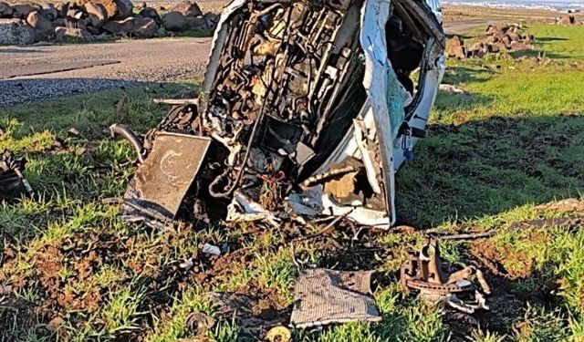 Kaza yapan akrabalarının yanına giderken kaza yaptılar: 3 yaralı