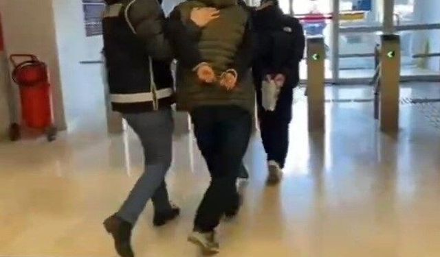 Kendilerini savcı olarak tanıtıp vatandaşları dolandıran 2 şüpheli tutuklandı
