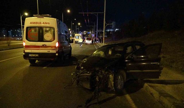 Malatya'da üç aracın karıştığı kazada 4 kişi yaralandı