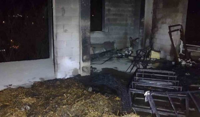 Manavgat'ta ardiye yangını korkuttu