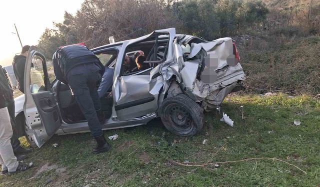 Osmaniye'de minibüs ile otomobil çarpıştı: 2 yaralı