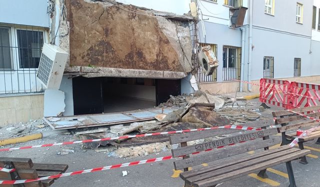 Pendik'te okulun giriş saçağı çöktü: Facianın eşiğinden dönüldü