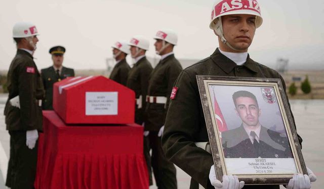 Şehit Akarsel'in naaşı memleketine uğurlandı