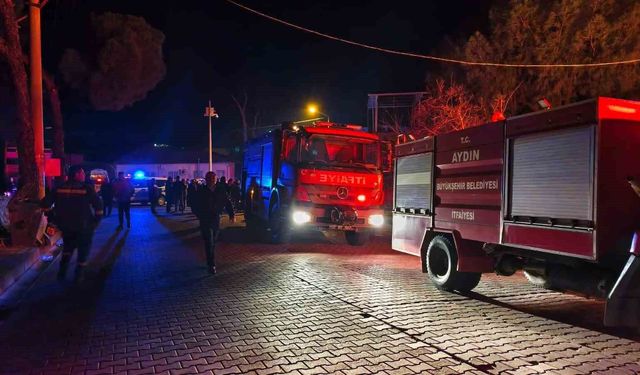 Sultanhisar'da müstakil ev alevlere teslim oldu