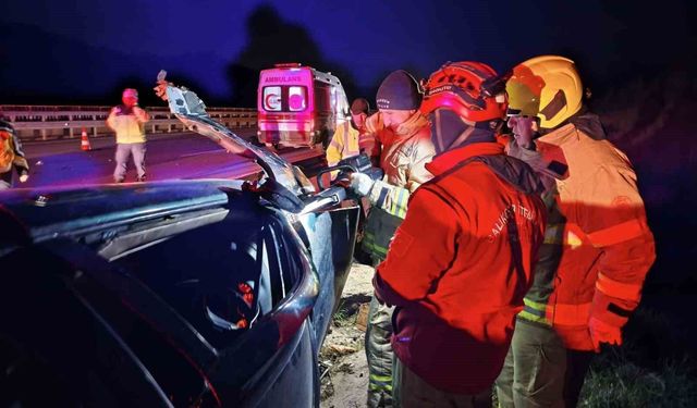 Susurluk'ta otoyolda feci kaza: 1 kişi hayatını kaybetti
