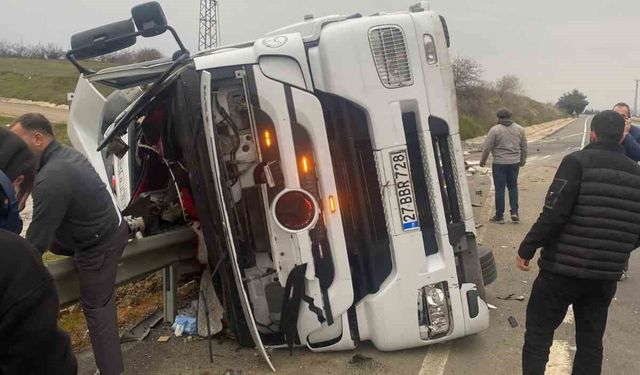 Tekirdağ'da feci kaza: Tır şoförü hayatını kaybetti
