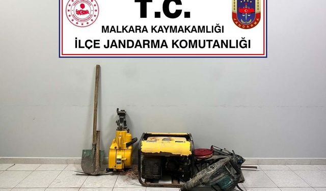 Tekirdağ'da kaçak kazıya suçüstü: 3 şüpheli yakalandı