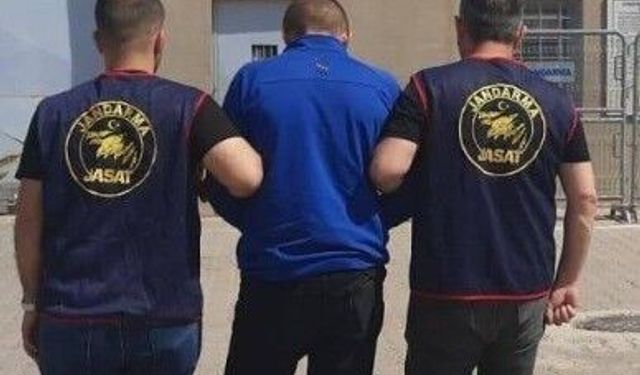 Uyuşturucu taciri suçüstü yakalandı