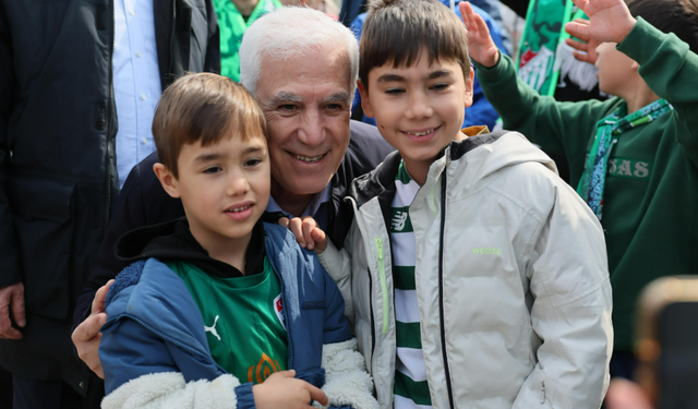 Başkan Bozbey, Bursaspor taraftarlarıyla şampiyonluk heyecanını paylaştı