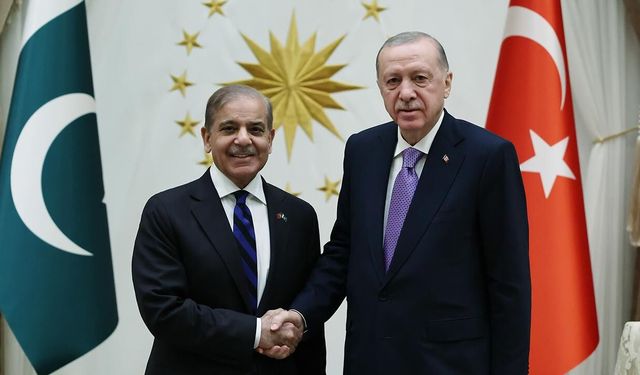 Erdoğan Pakistan Başbakanı Şerif ile görüştü