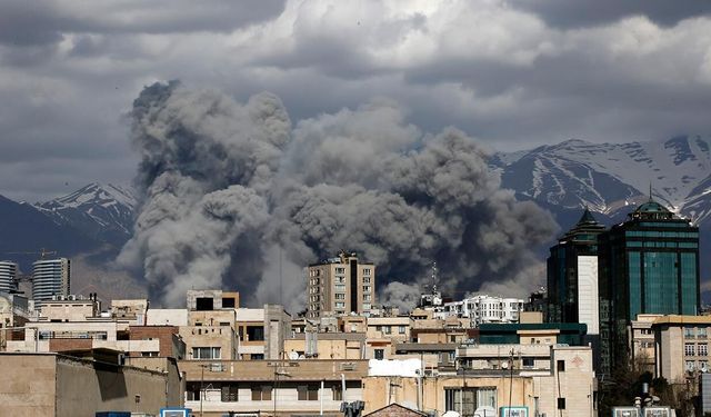 İsrail, 2 günde İran'daki 600 noktaya 2 bin 500 bombayla saldırdı