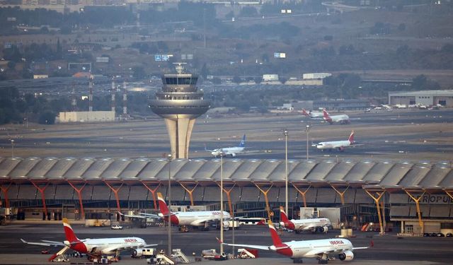 İspanya'daki grev 12 havalimanında binlerce yolcuyu etkiledi