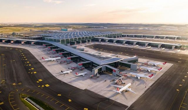 İGA: Yolcularımızın uçuş durumuyla ilgili güncel bilgiyi teyit etmeli