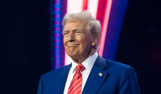 Donald Trump: Petrol fiyatları yükseldikçe ABD çok para kazanıyor